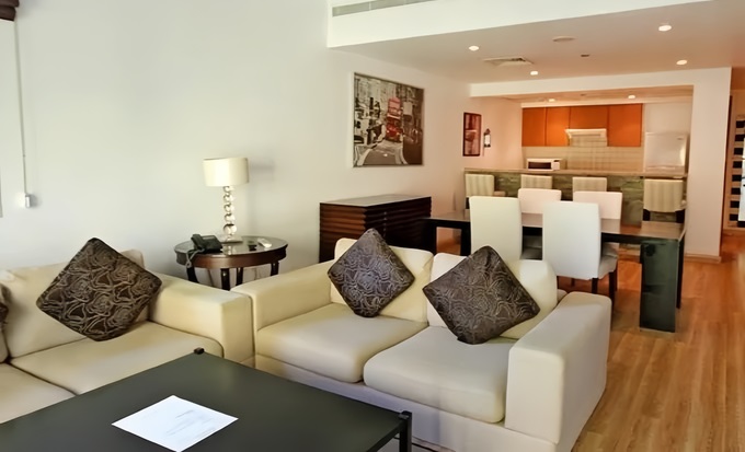 JmcTKeQNfYGSS40np6PNsEJq7bAp1jZtPJTrDHSj