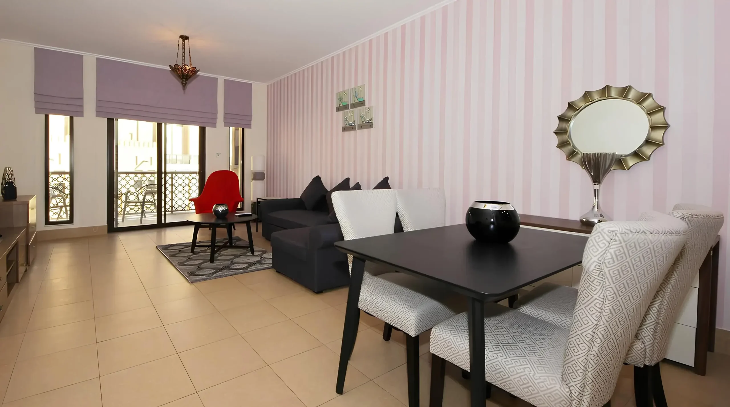 b6764571-5d26-43ec-9c62-7dd697ae4e4c