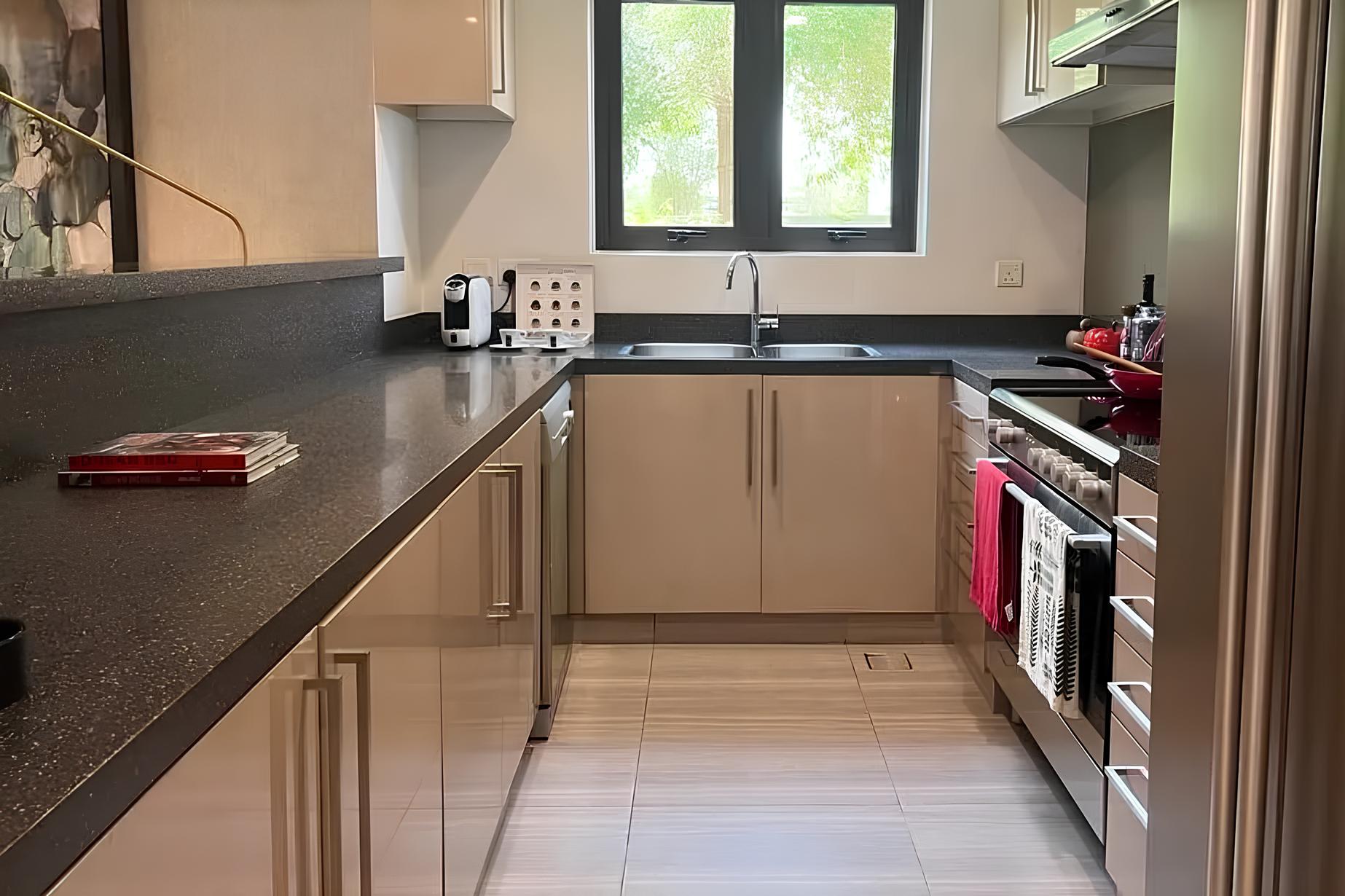 oYSK6EveYQEbHjpjUqwlJzgRbHgGhTNCw1FuxupW