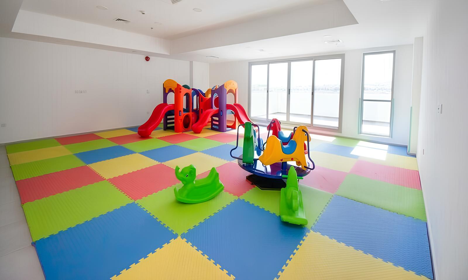 Emirates Pearl Construction 5th Avenue Residence - Image 3