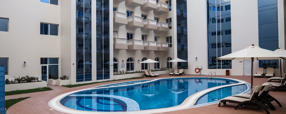 Acw Holdings Hanover Square - Image 10