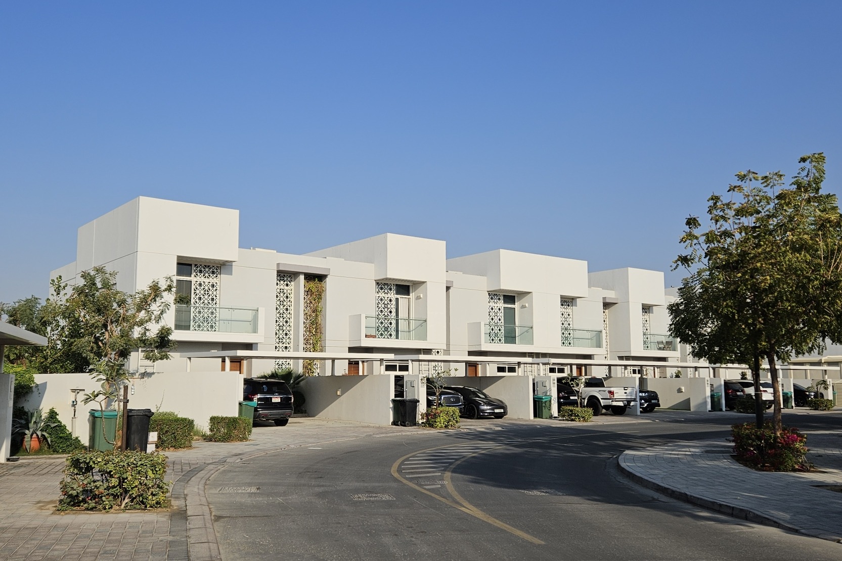 Dubai Properties Arabella 2 - Image 3