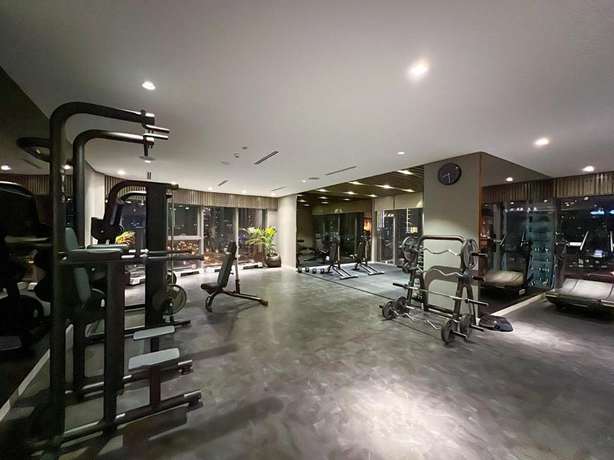 Dubai Properties Paramount Hotel Midtown - Image 1