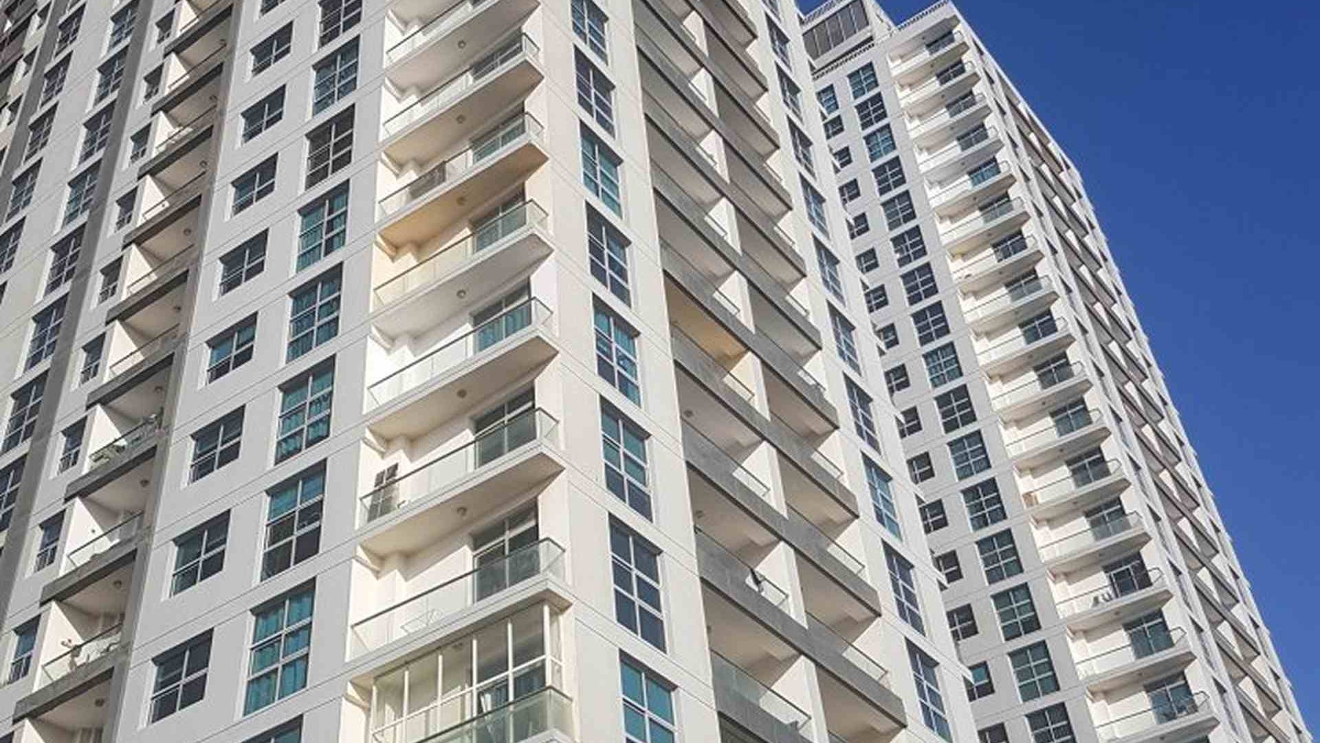 Dheeraj & East Coast Dec Towers - Image 1