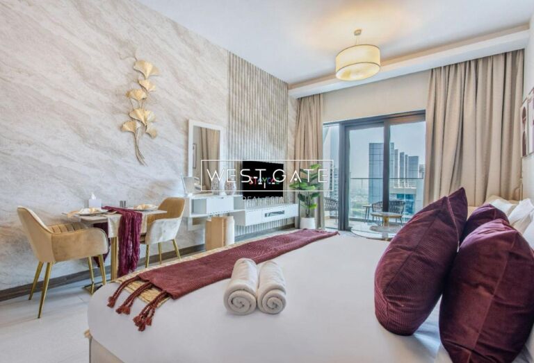 Furnished Studio | SOL Bay Business Bay | Balcony